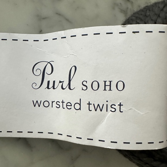 PURL SOHO Worsted Twist 100% Merino Wool Yarn. #2040 Toasted Charcoal Colorway. - Picture 3 of 4